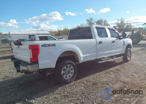 2018 Ford F-250 Xl из США, поврежденный, VIN 1FT7W2BT8JEB22772